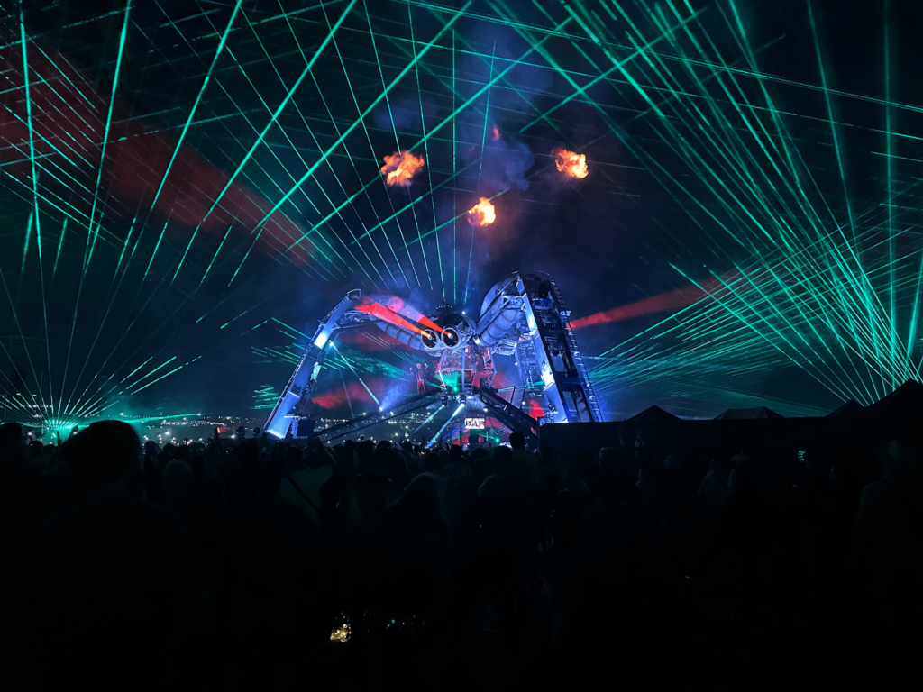Arcadia spider stage with laser lights